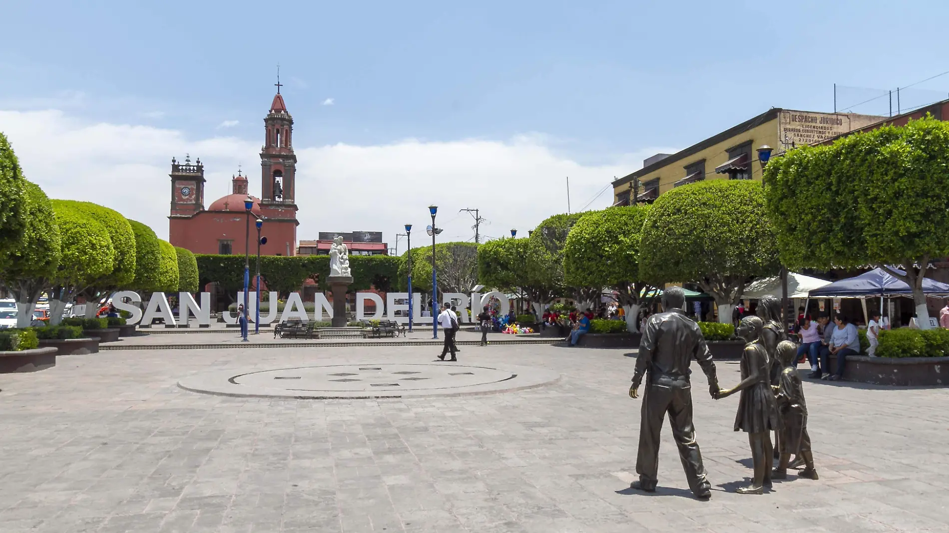 En el Jardín de la Familia arrancará el programa Síndico en Tu Calle.  Foto César Ortiz  El Sol de San Juan del Río.